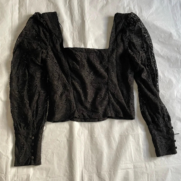 ๐ค Dynamite Lace Sleeved Crop Top! Womanโs Size Small ๐ค - Picture 6 of 14